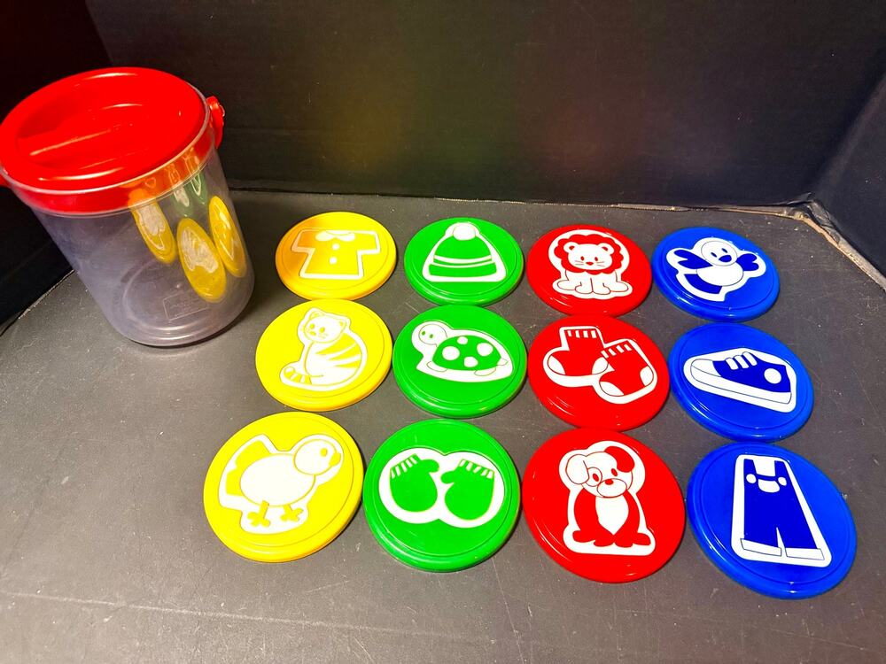 Early Learning Centre Bucket of Puzzles color matching categorizing fine motor